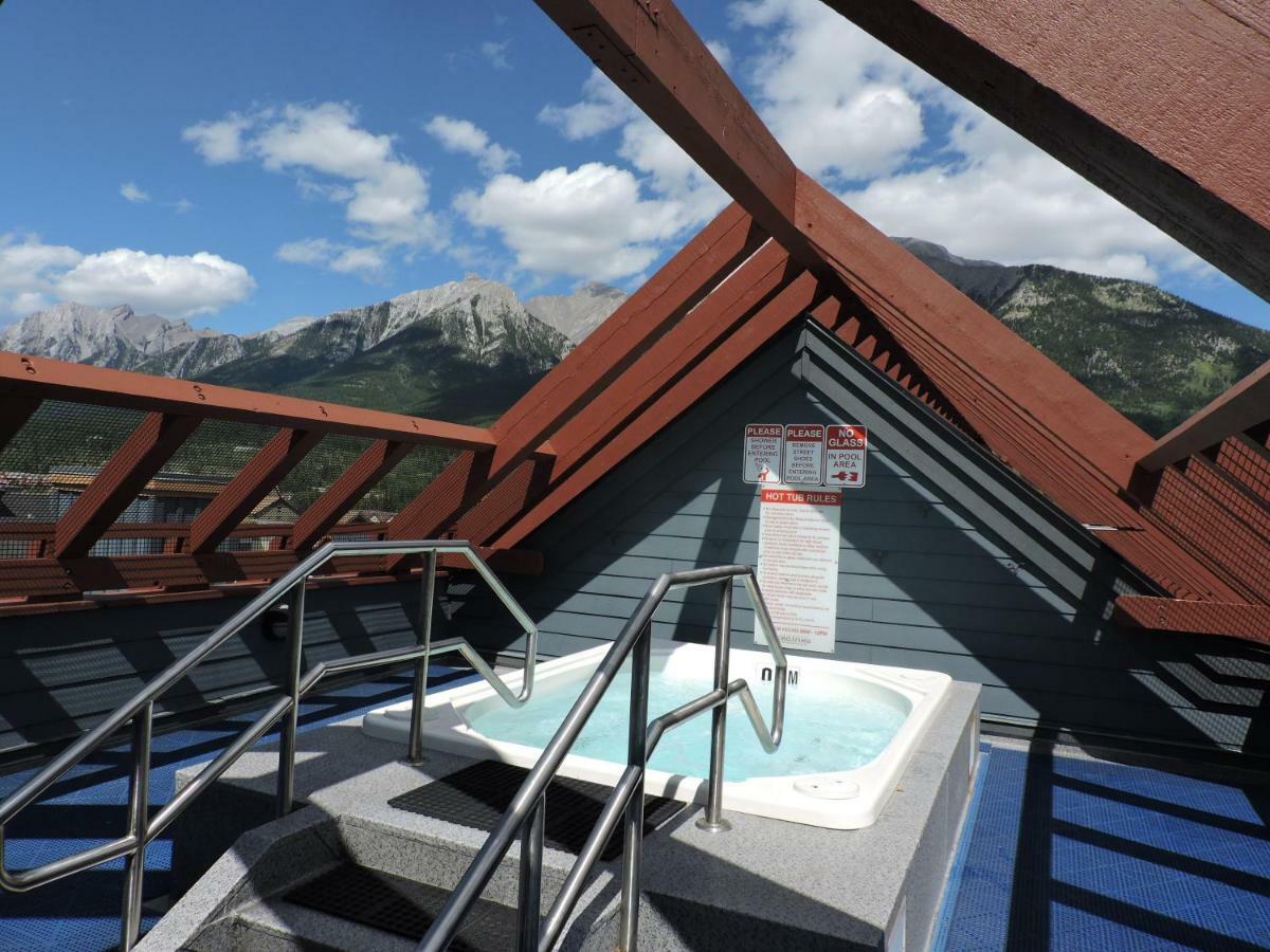Fenwick Vacation Rental Open Hot Tub Glorious Mountain 2 Bedroom Канмор Экстерьер фото