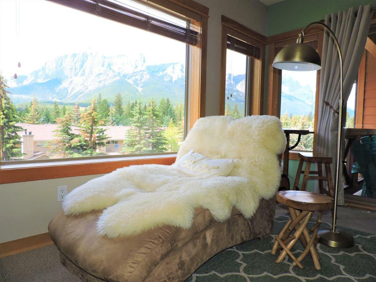 Fenwick Vacation Rental Open Hot Tub Glorious Mountain 2 Bedroom Канмор Экстерьер фото