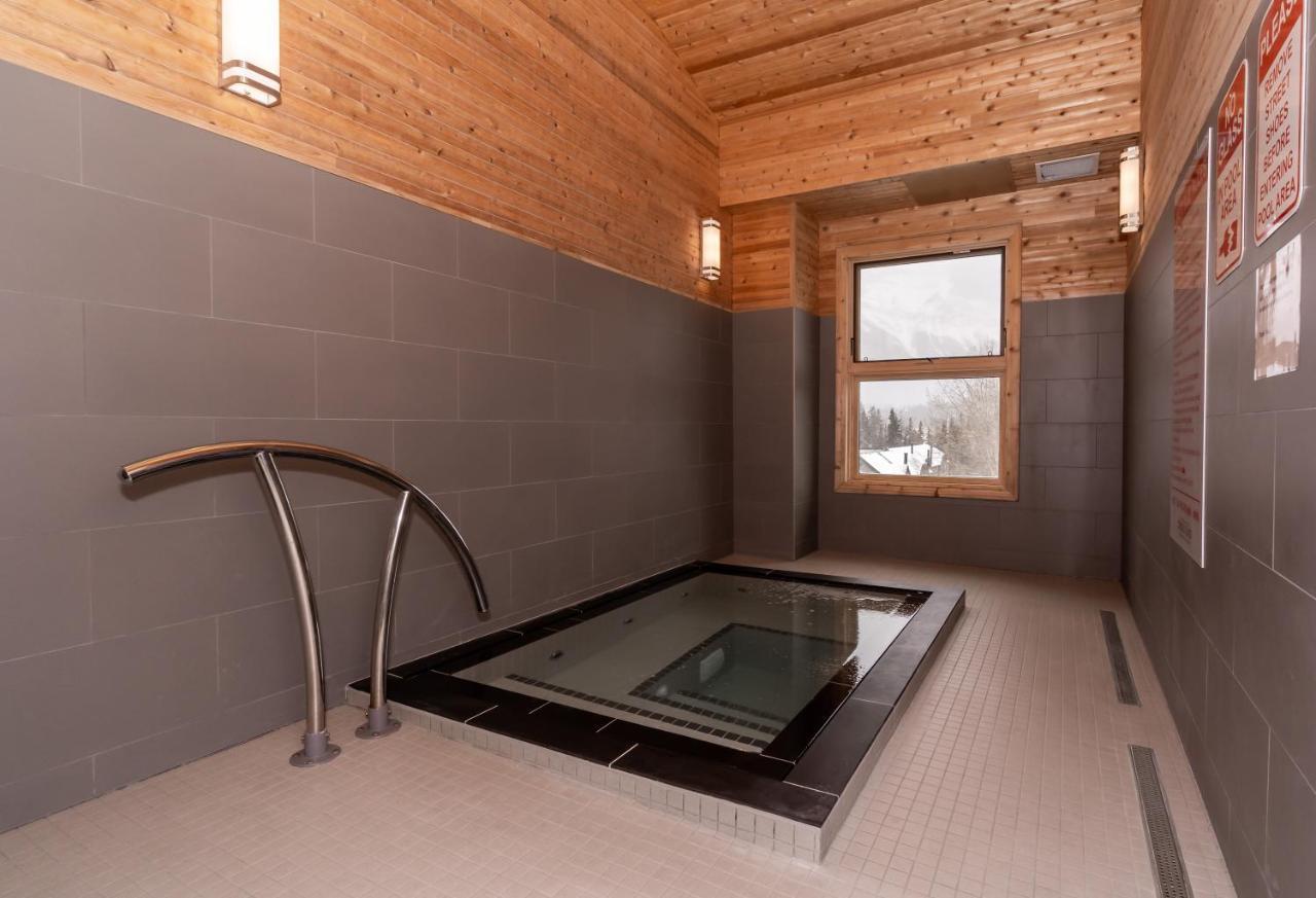 Fenwick Vacation Rental Open Hot Tub Glorious Mountain 2 Bedroom Канмор Экстерьер фото